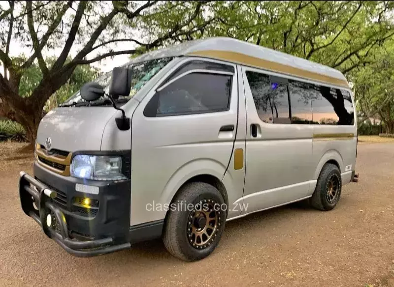 Toyota Hiace Bay Quantum 1 2014