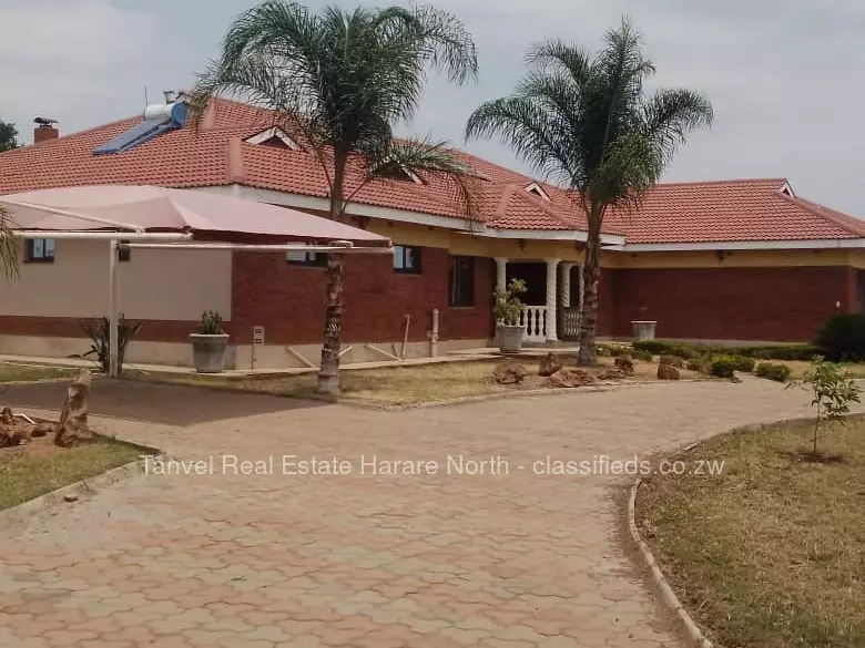 Chitungwiza - House