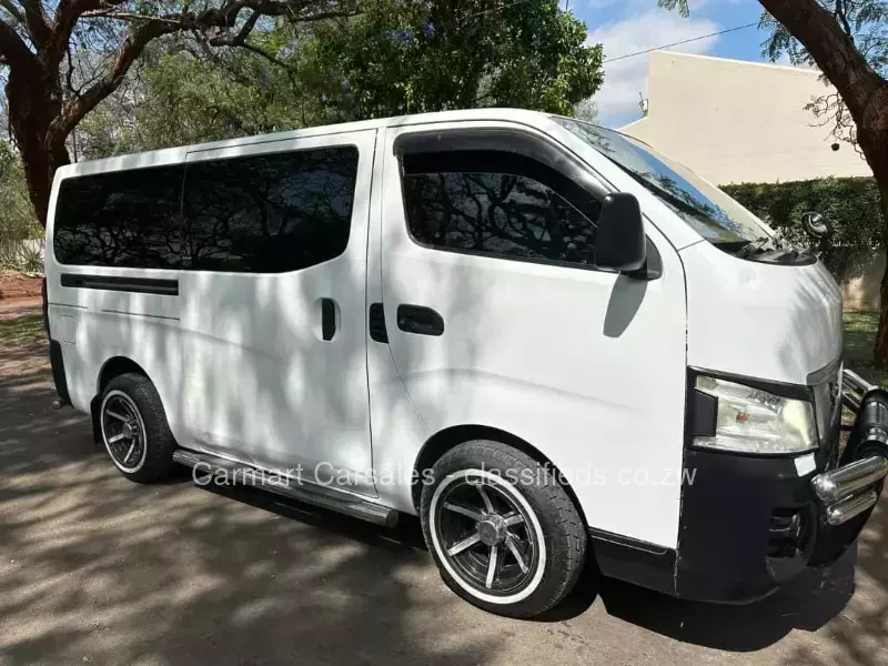 Nissan Caravan Nv350 2013