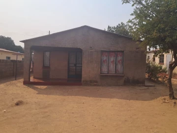 KweKwe - House