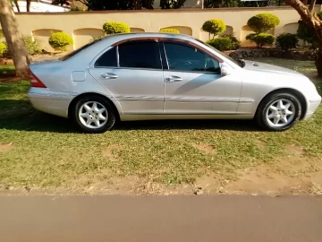 Mercedes Benz C-Class 203 2002