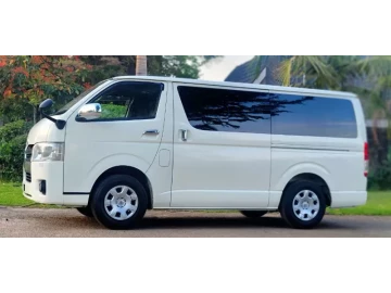 Toyota Hiace 2015